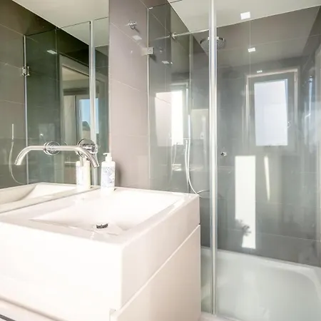 Guestready - Sunny Spacious In Belem Апартаменты *